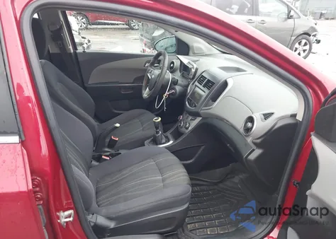 2013 Chevrolet Sonic Lt Manual z USA, uszkodzony, nr VIN 1G1JD5SB8D4153432